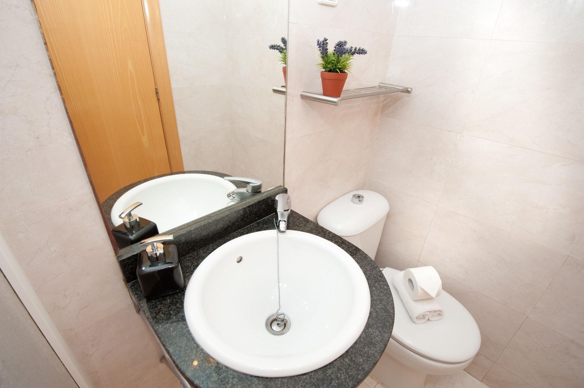 Apartments Sata Park Guell Area Βαρκελώνη Εξωτερικό φωτογραφία