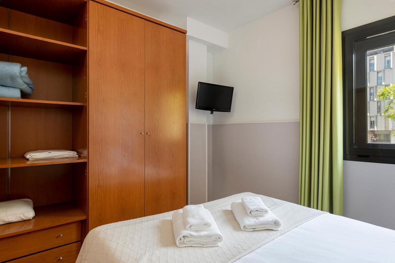 Apartments Sata Park Guell Area Βαρκελώνη Εξωτερικό φωτογραφία