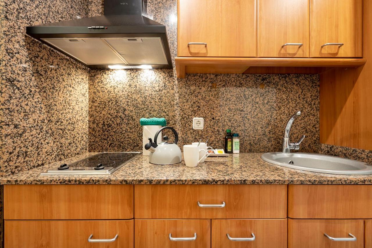Apartments Sata Park Guell Area Βαρκελώνη Εξωτερικό φωτογραφία