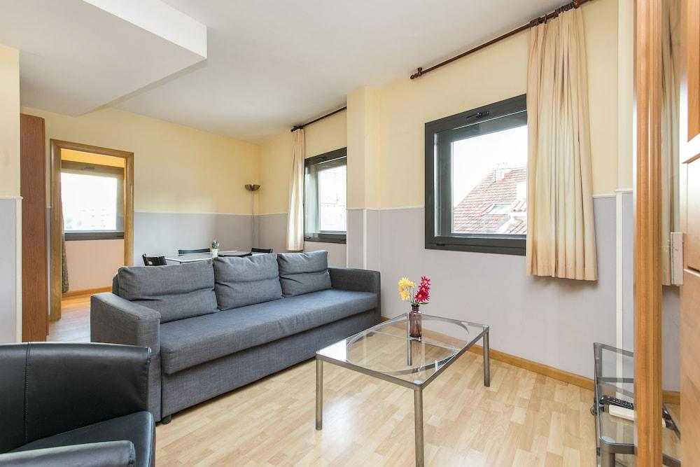 Apartments Sata Park Guell Area Βαρκελώνη Εξωτερικό φωτογραφία
