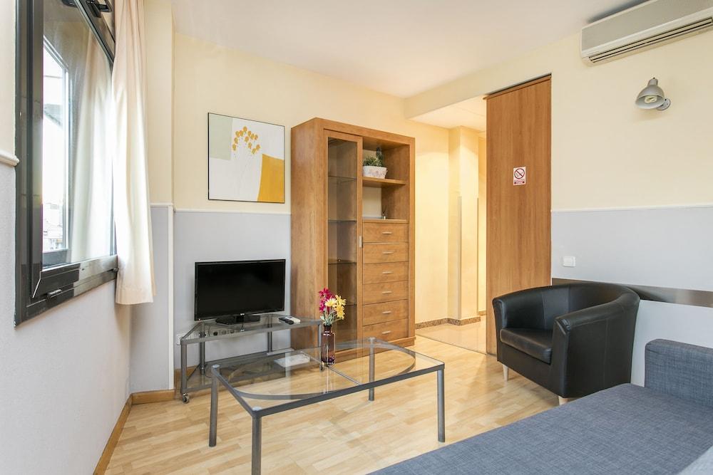 Apartments Sata Park Guell Area Βαρκελώνη Εξωτερικό φωτογραφία